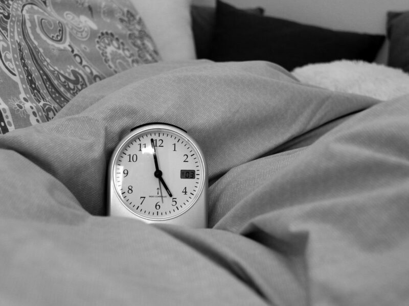bedroom, bed, alarm clock, sleep, stand up, bed linen, pillow, tomorrow, wake up, clock, time, black-and-white, to wake up, alarm clock, sleep, stand up, pillow, wake up, wake up, wake up, wake up, wake up